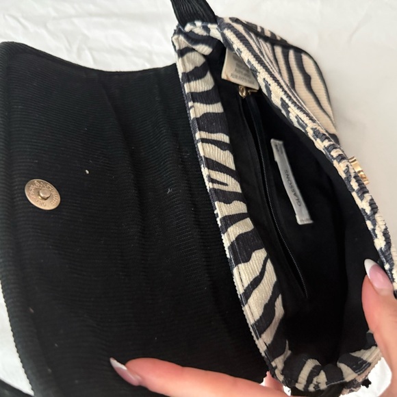 Glassons Zebra Print Women's Bag - Picture 5 of 8